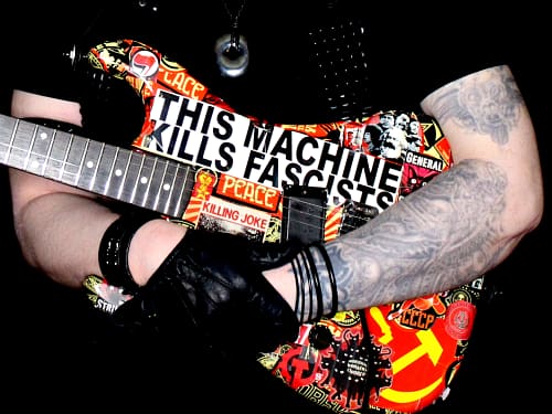 THIS MACHINE KILLS FASCISTS